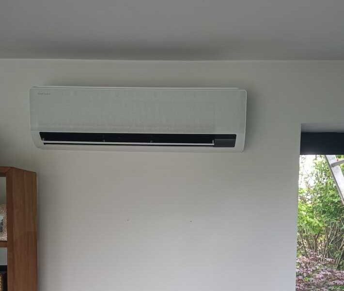 Realisatie Samsung multisplit airco/warmtepomp met 3 binnenunits wind free Comfort te Oostakker