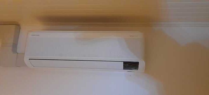 Realisatie Samsung multisplit aircowarmtepomp met 3 binnenunits Wind Free Elite+ Comfort te Wichelen